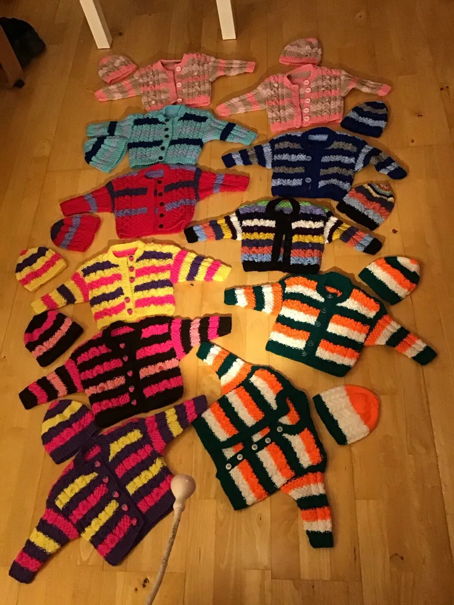 Baby cardigans - Image 2