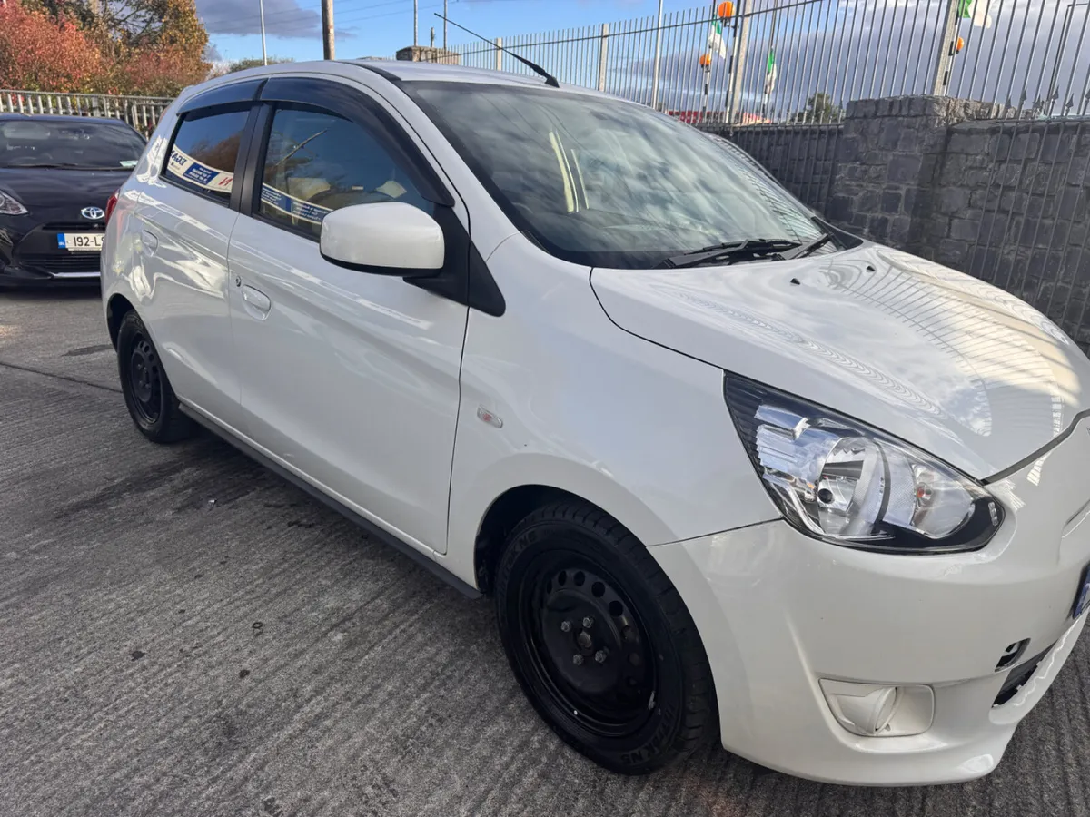 2015 Mitsubishi Mirage - Image 2