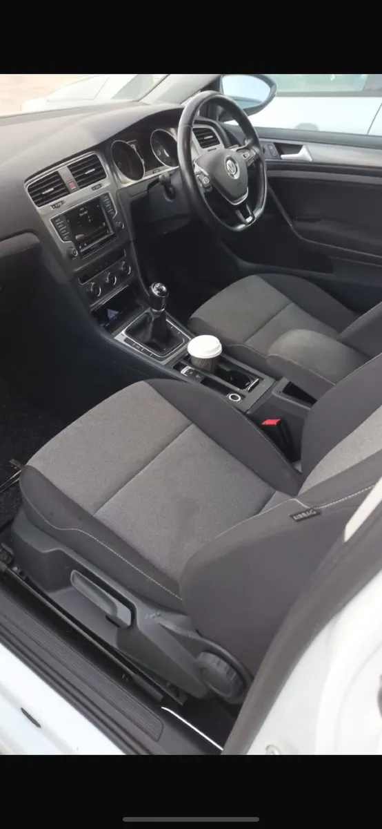 Volkswagen Golf 2015 - Image 2