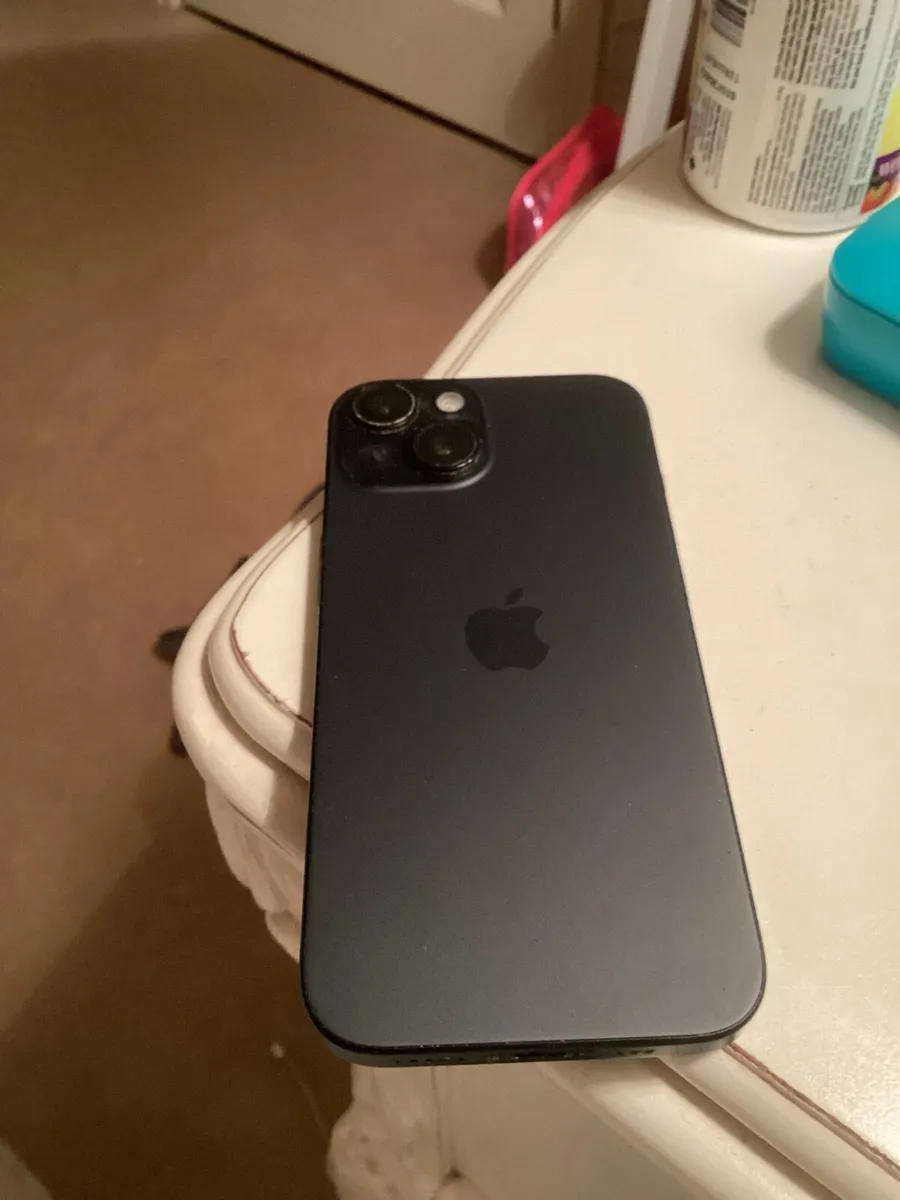 Iphone 15 128GB - Image 2