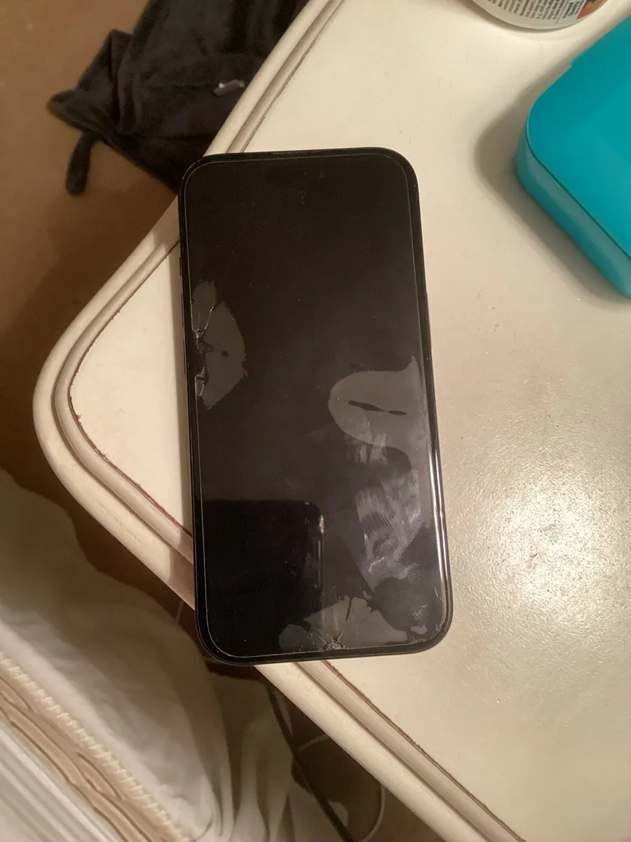 Iphone 15 128GB - Image 4