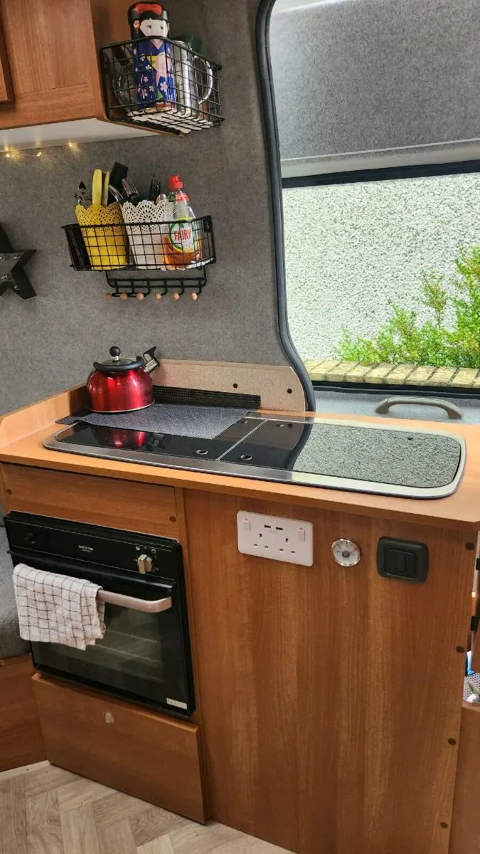 Campervan 2016 Renault Master Pro - Image 4