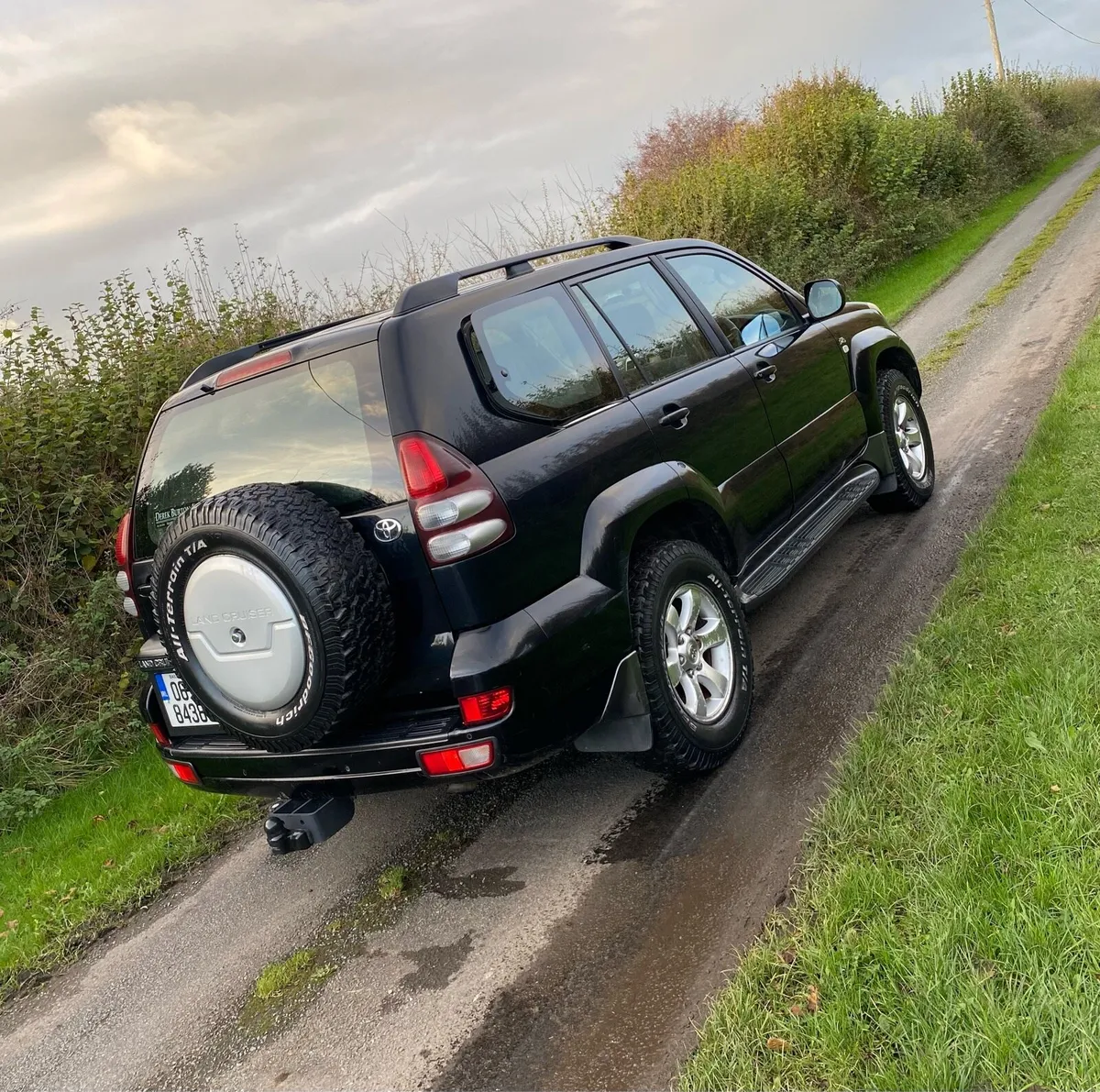 Toyota Landcruiser 120 Series - Image 3