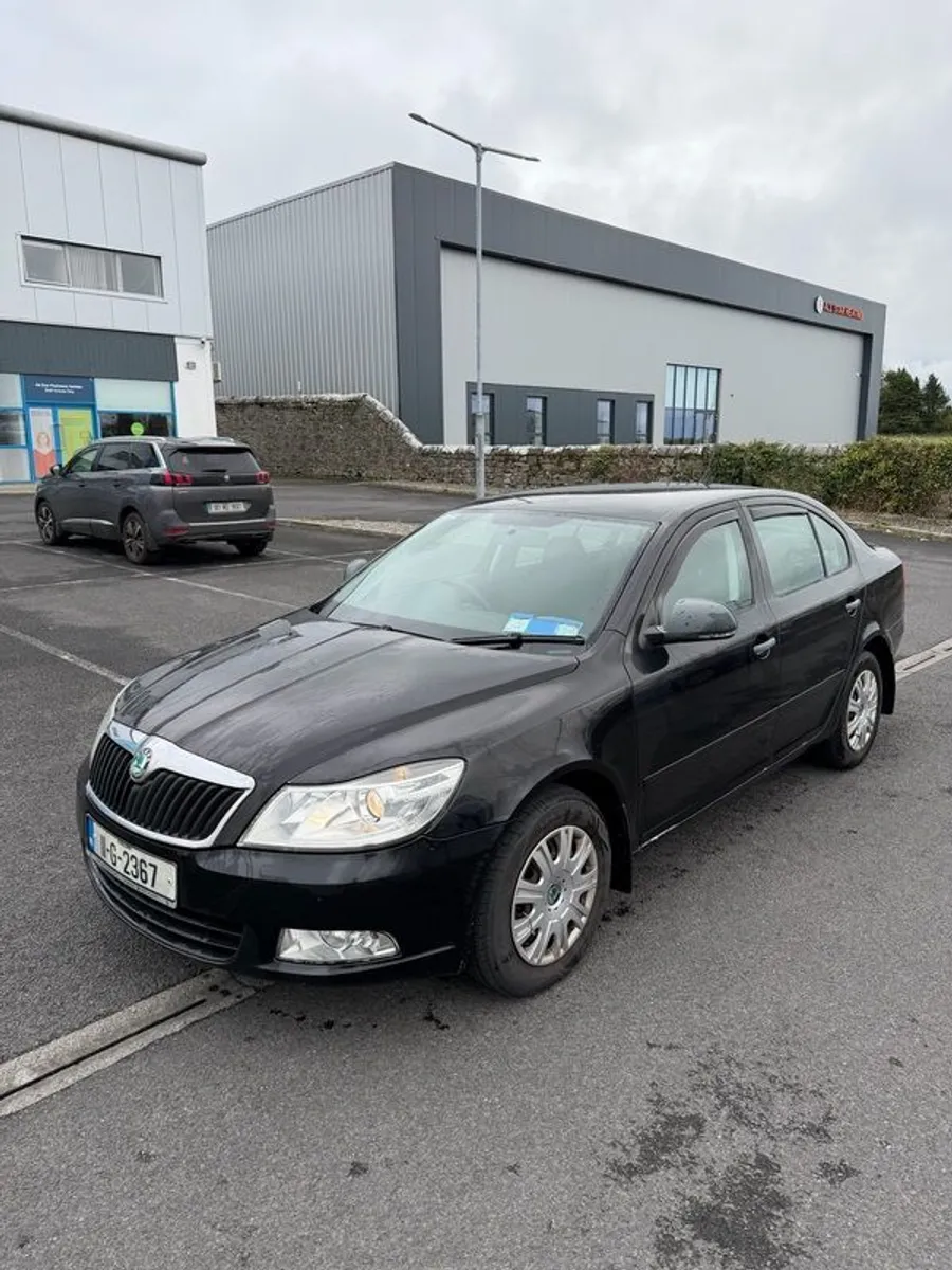 2011 Skoda Octavia - Image 2