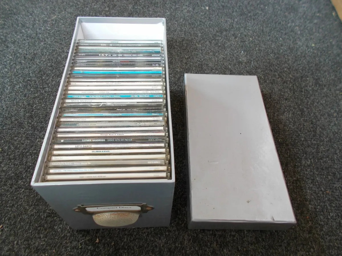 Lot of 32 CD Singles 1990's & 2000's - Image 4