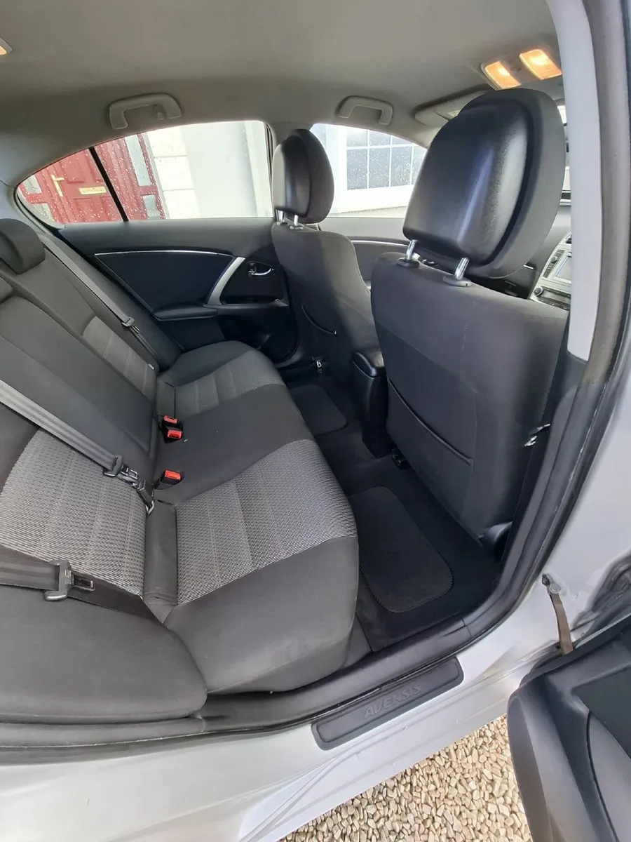 Toyota Avensis 2014 - Image 4