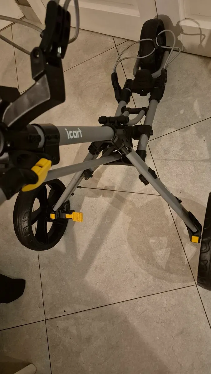 I cart 3 wheeled trolley for sale - Image 1
