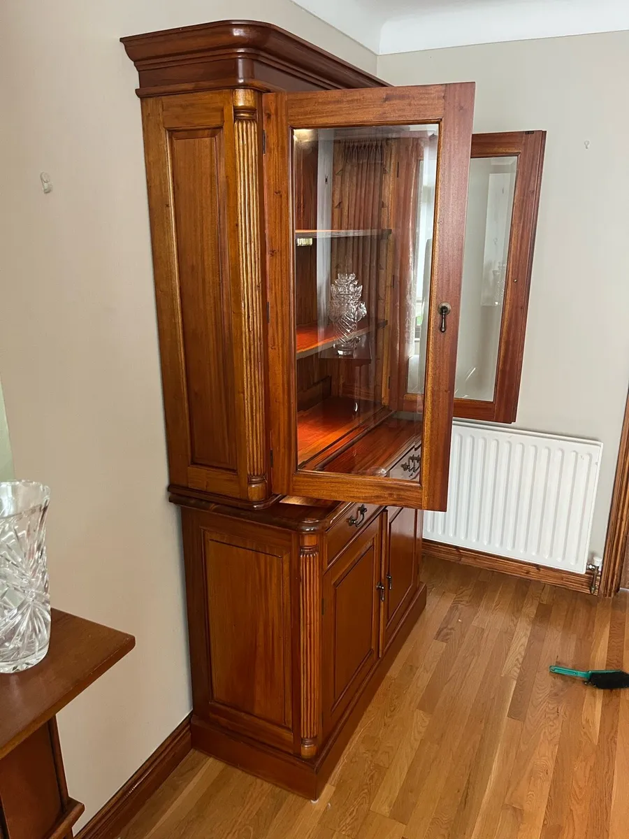Glass cabinet - Image 3