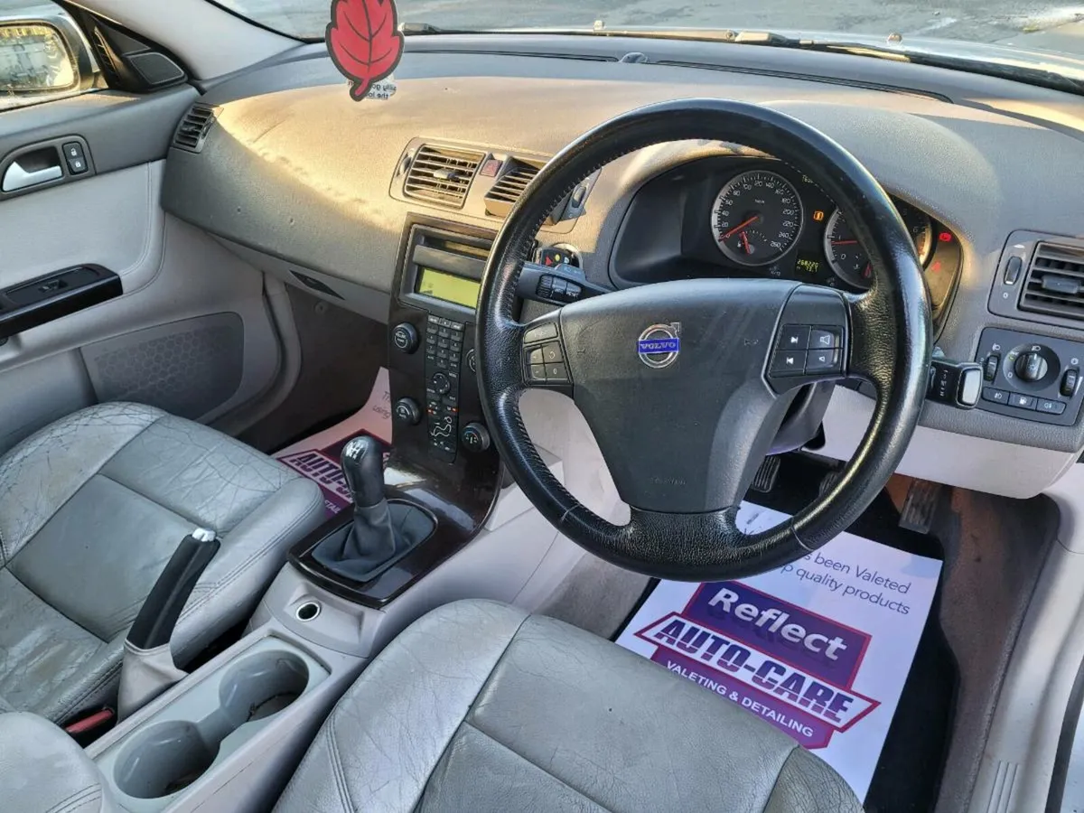 2007 volvo  v50 nct - Image 2