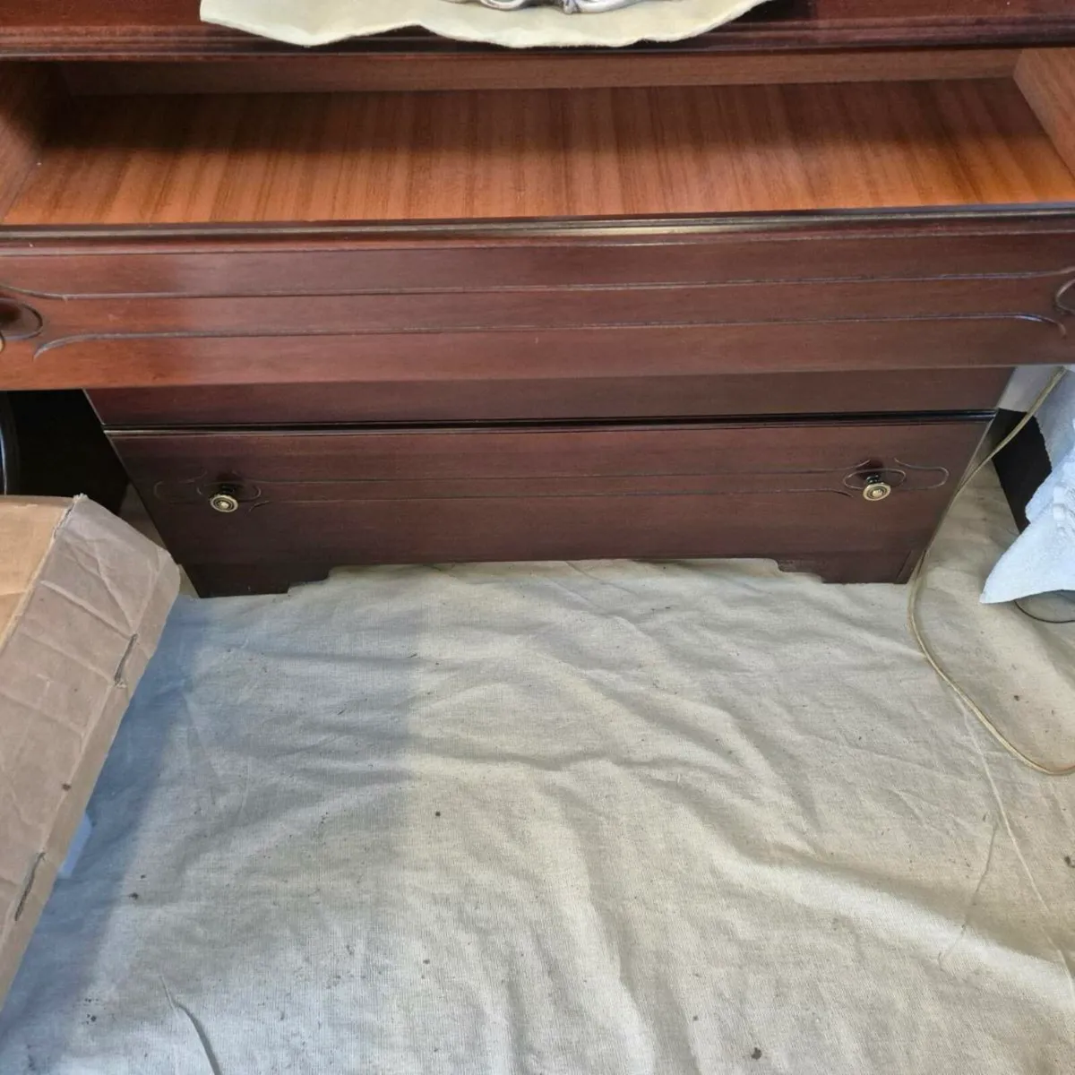 Chest of drawers with mirror - Image 2