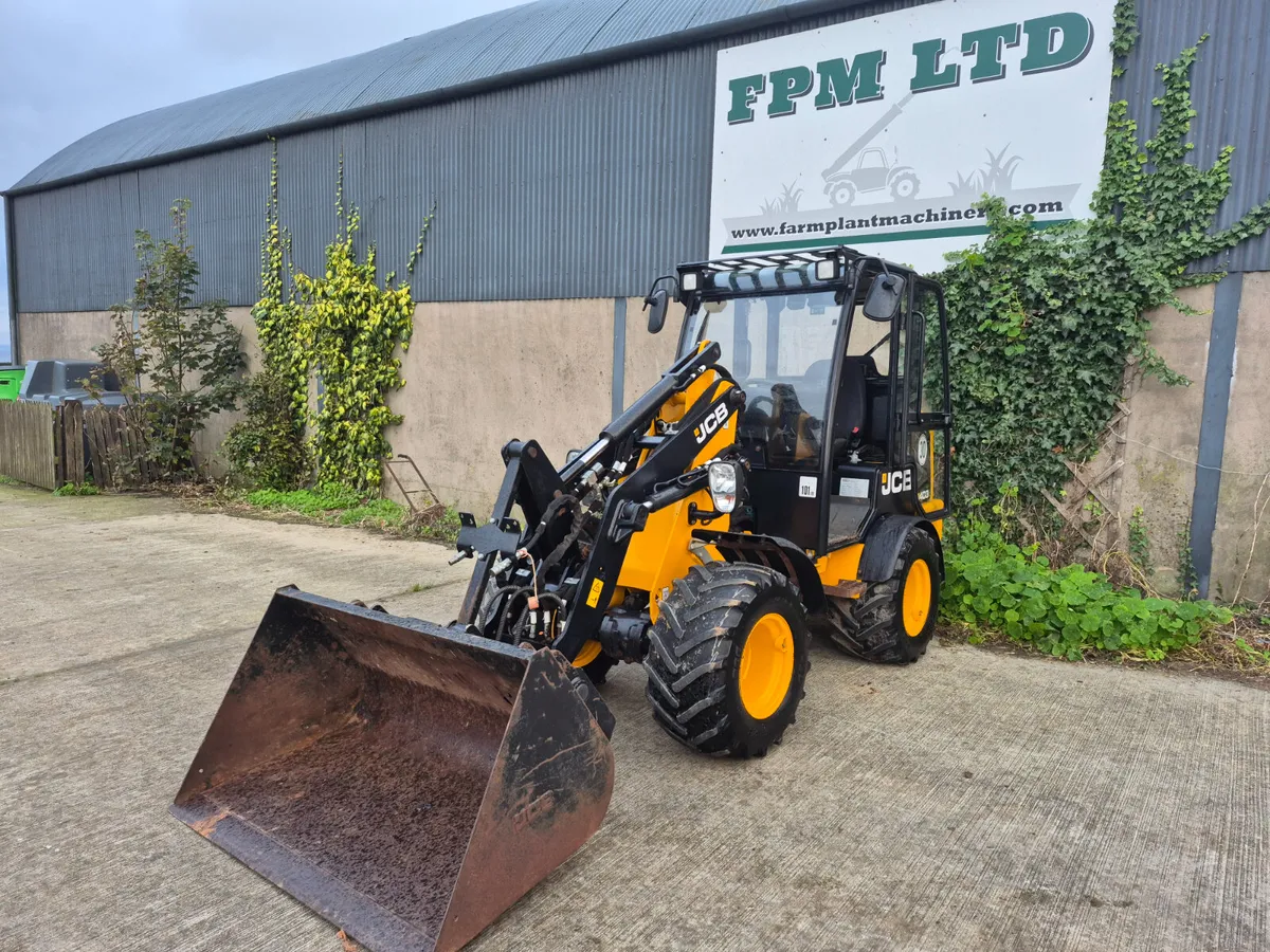 JCB 403 - Image 4