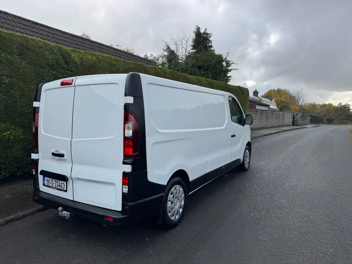 Opel Vivaro lwb - Image 2