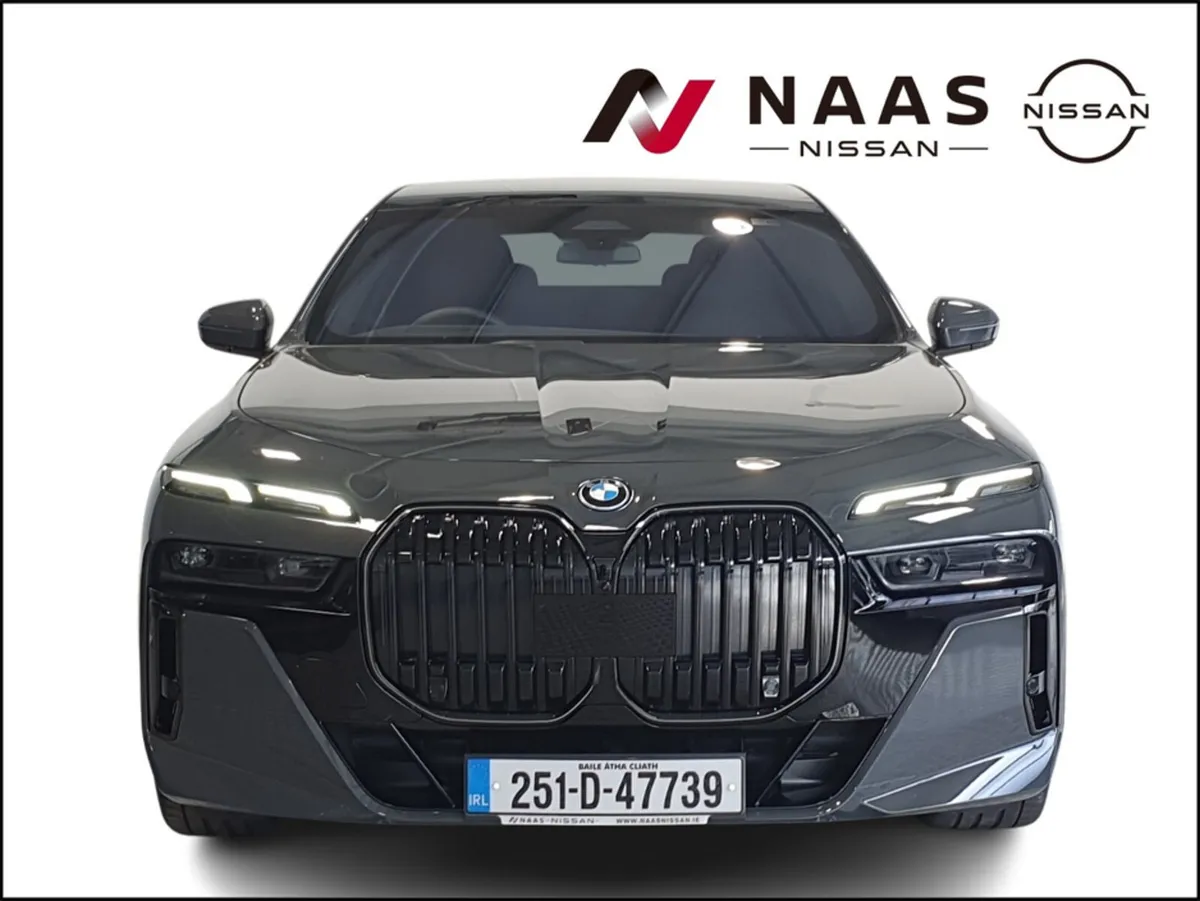BMW 7-Series G70 XDRIVE M SPORT 483BHP - Image 3