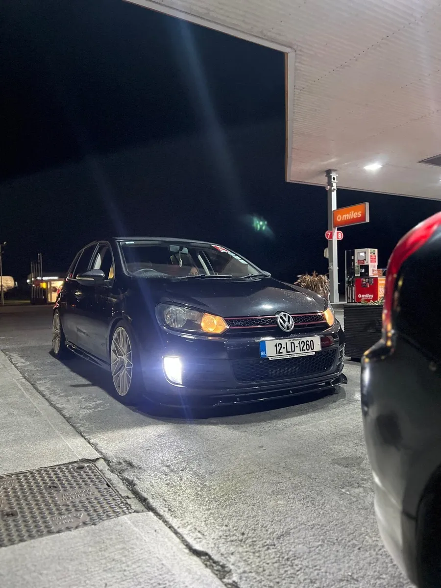 12 Volkswagen Golf Tdi - Image 1