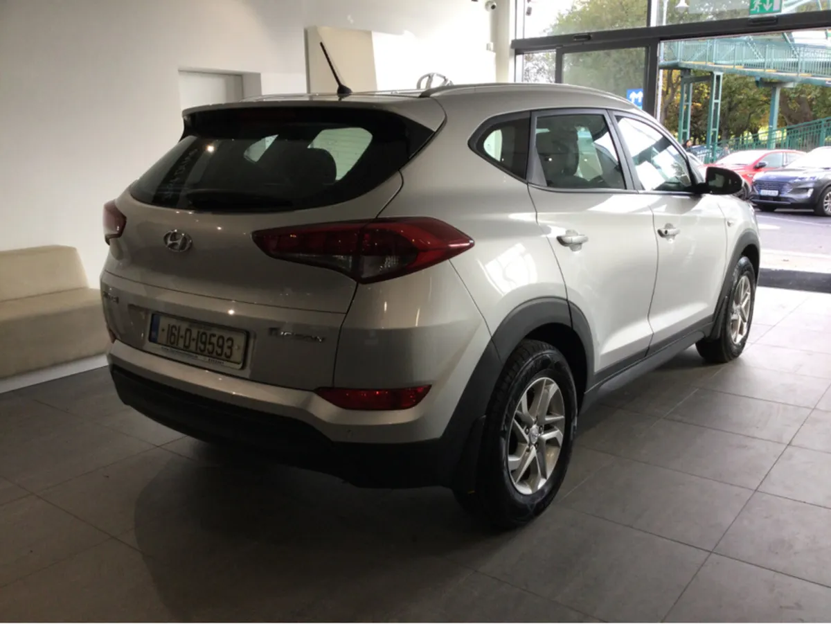 Hyundai Tucson COMFORT 1.7 CRDi - Image 2