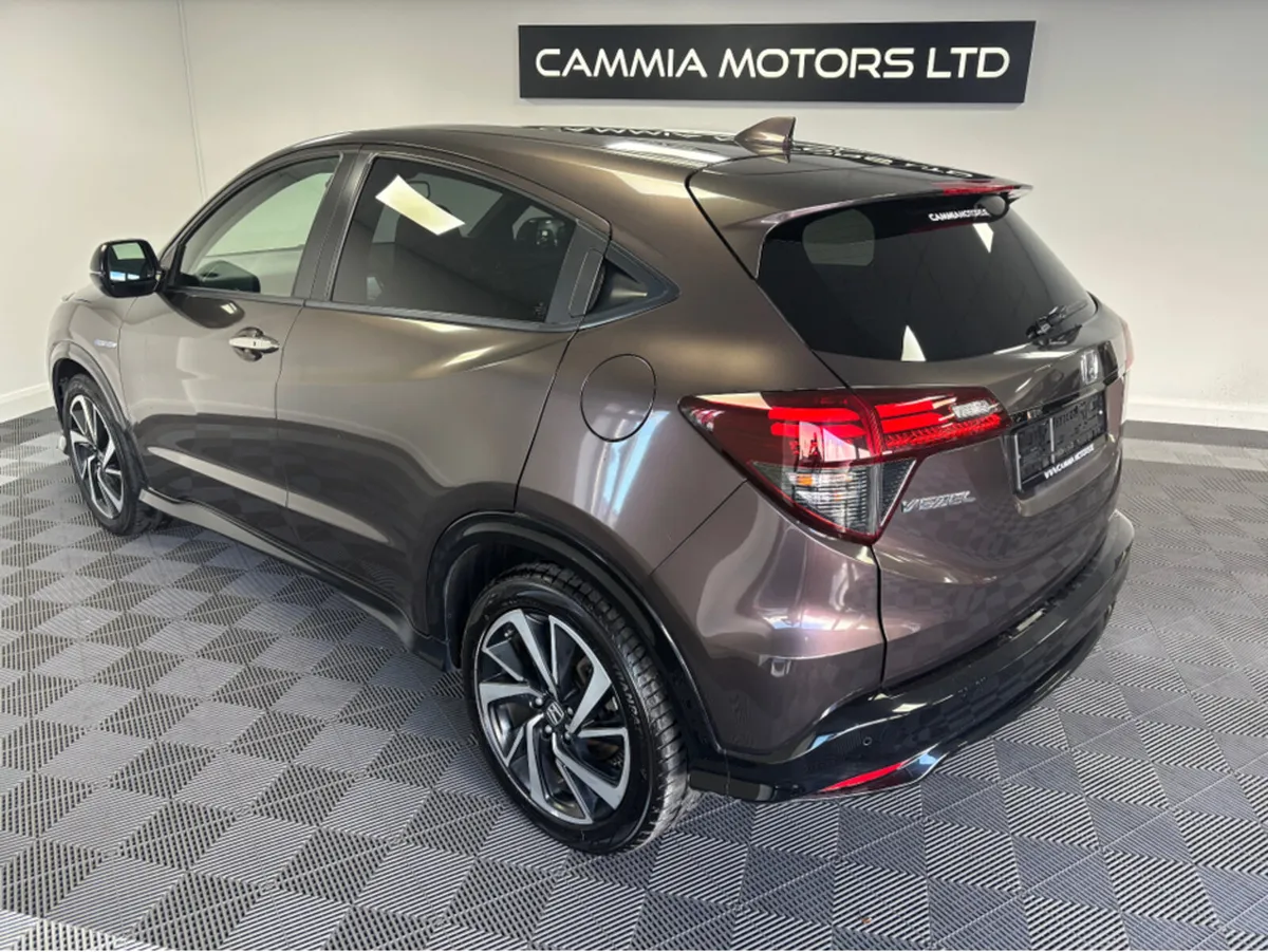 Honda Vezel *HONDA VEZEL* *LOW MILEAGE* *AUTOMATIC - Image 4