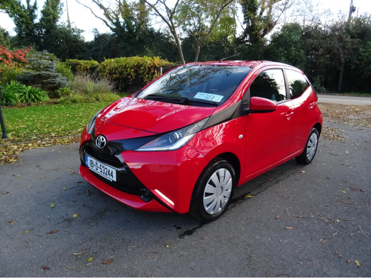 Toyota Aygo 1.0 VVT-IX-PLAY 72PS 5DR VVT- 68BHP - Image 2