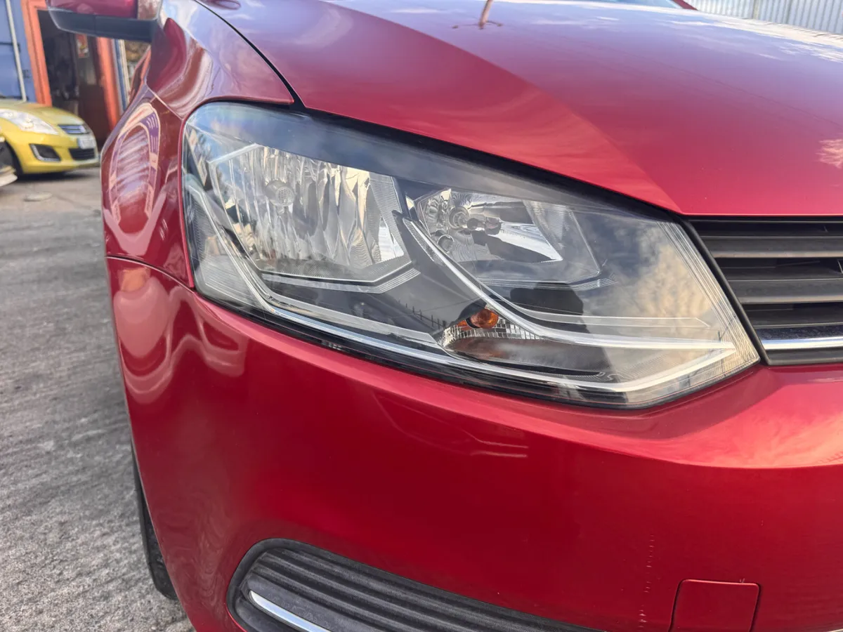 VW Polo 2014 1.2L vinred - Image 4
