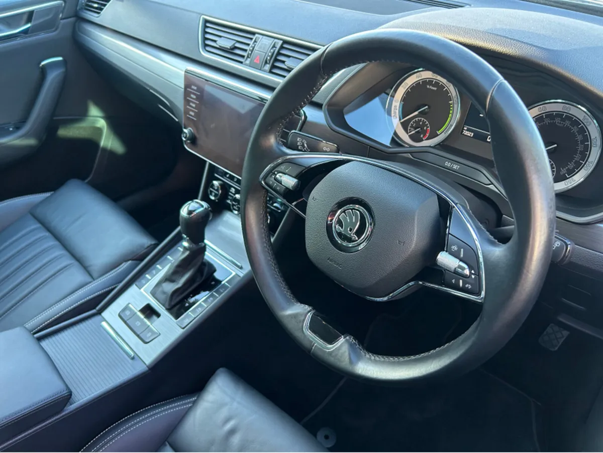 Skoda Superb SEL PHEV  DSG - Image 4