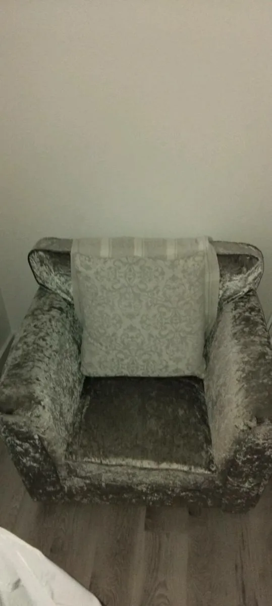 Sofas - Image 3