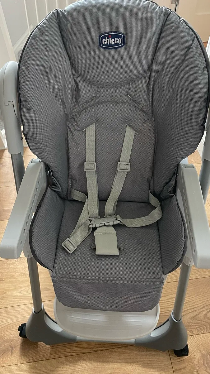 Chicco high chair - Image 2