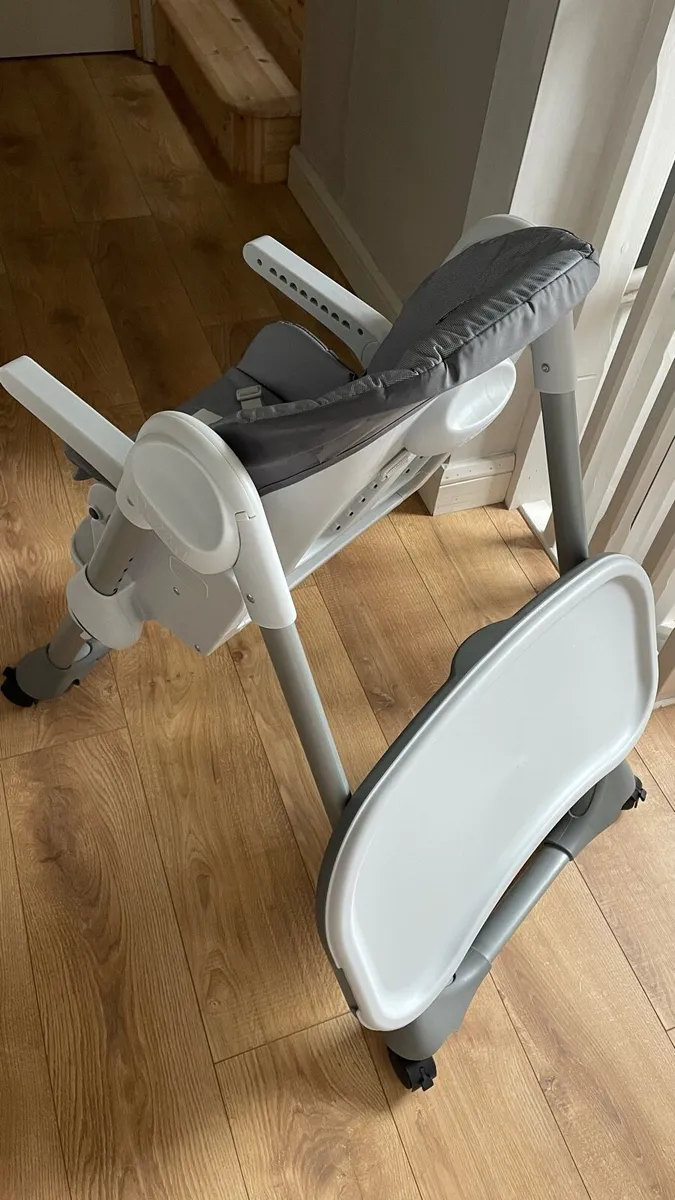 Chicco high chair - Image 3