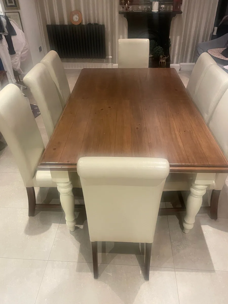 dining table & 8 cream leather chairs - Image 4