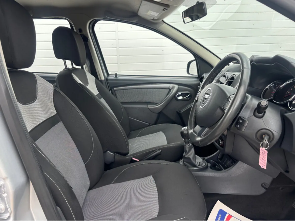 Dacia Duster SIGNATURE 1.5 DCI 4X - Image 4