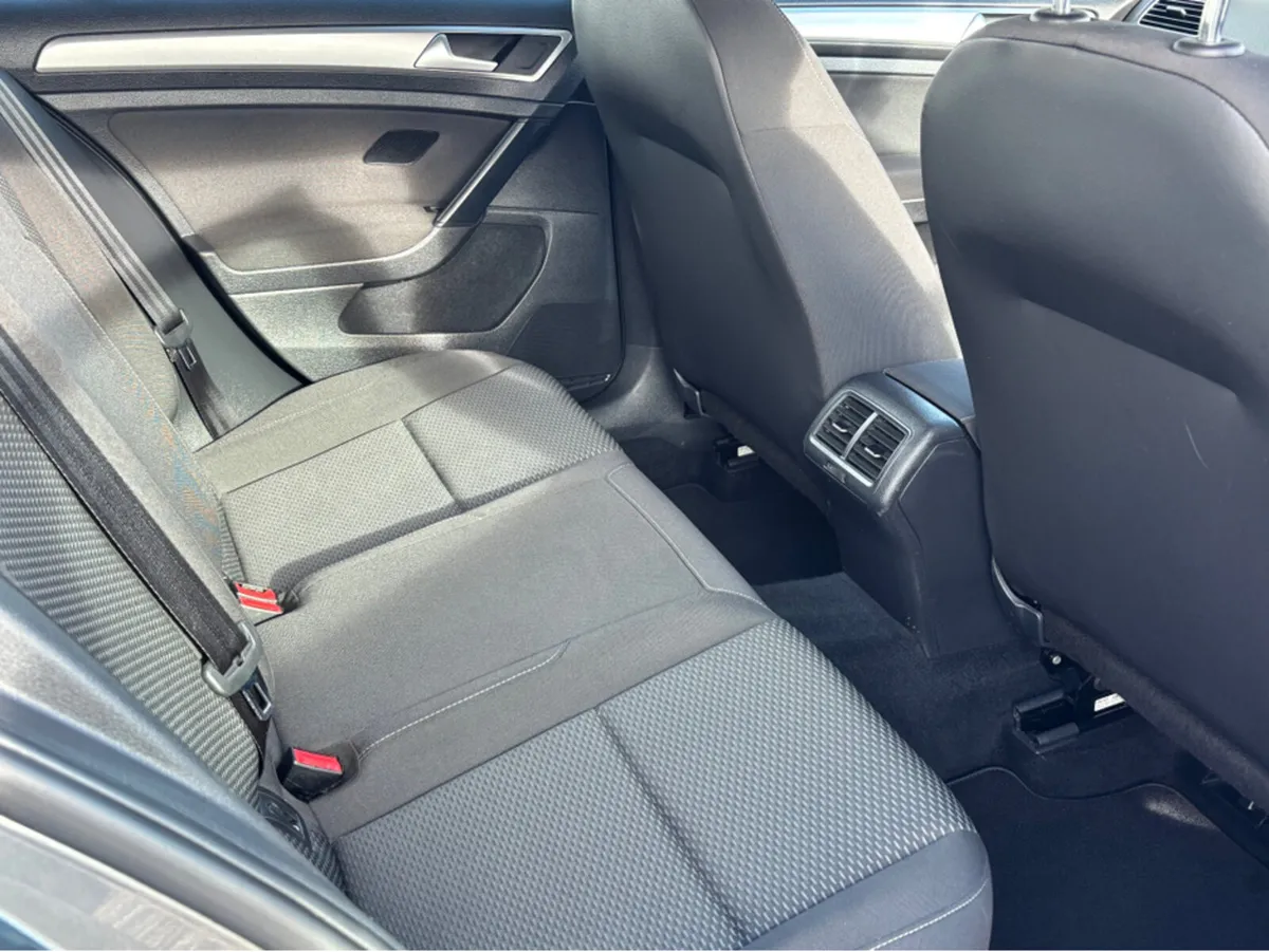 Volkswagen Golf TRENDLINE 1.0 TSI MANUAL 6SPEED FW - Image 3