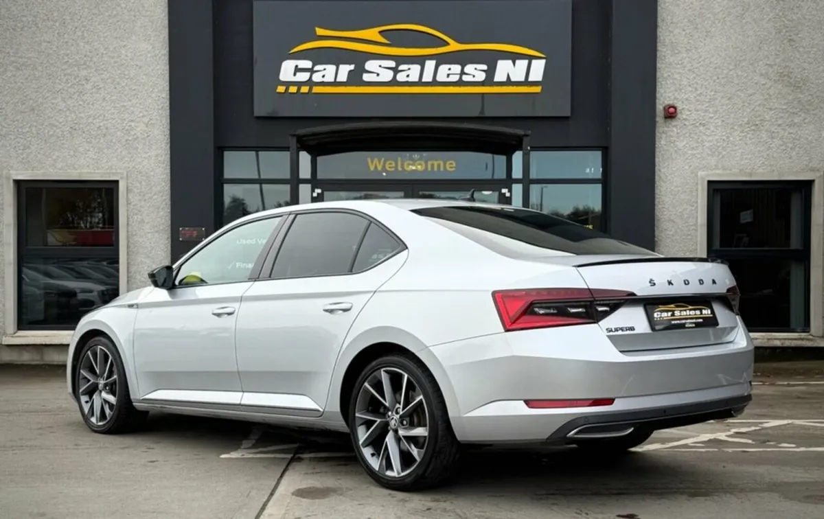 2.0 TDI SportLine Plus Hatchback 5dr Diesel DSG Eu - Image 4