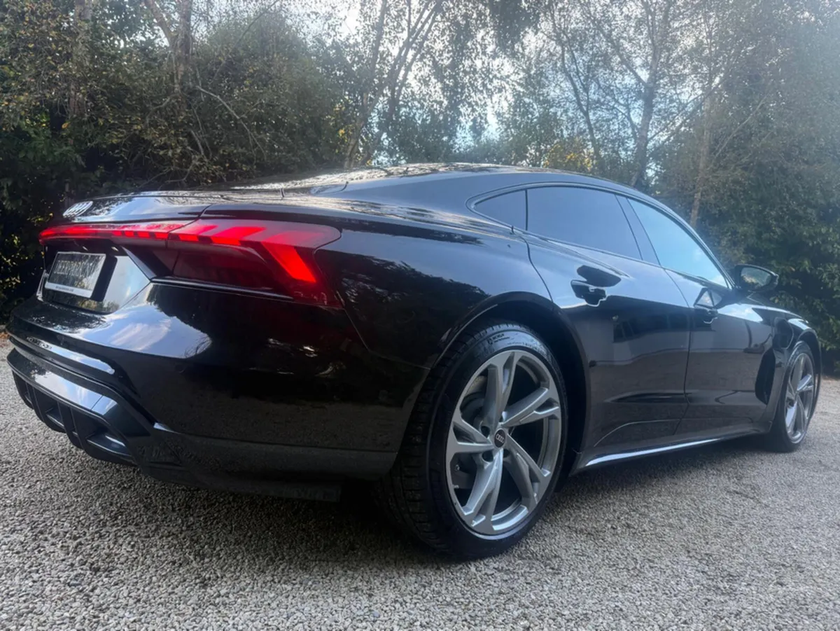 Audi e-tron GT QUATTRO 530 PS 93KWH * Bang and Olu - Image 4