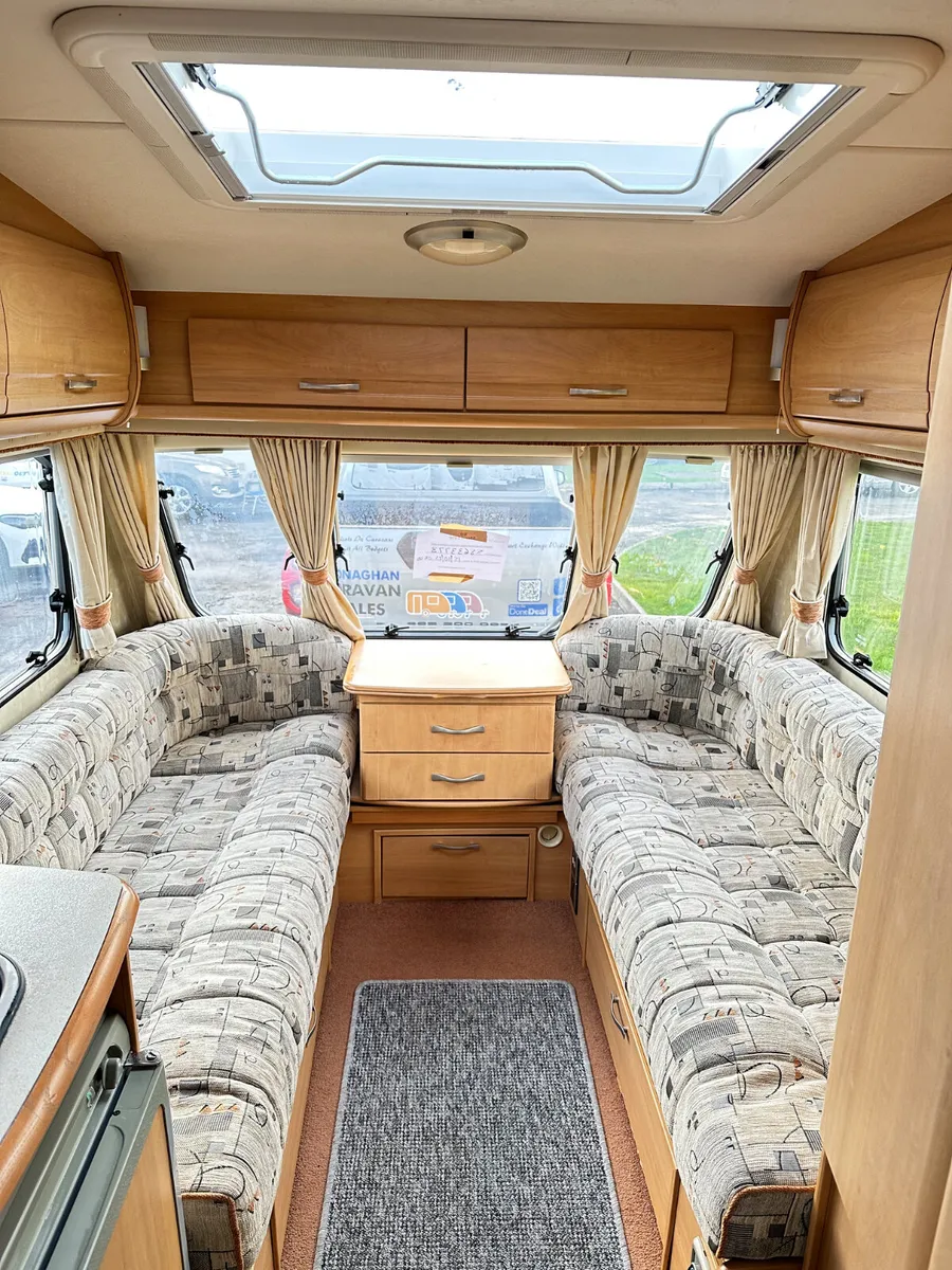 ✨BARGAIN SWIFT BLAKEMERE 4 BERTH FIXED BED✨ - Image 3