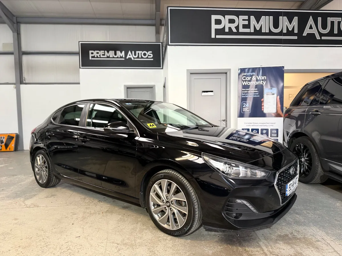 Hyundai i30 2019. FASTBACK DIESEL - Image 1