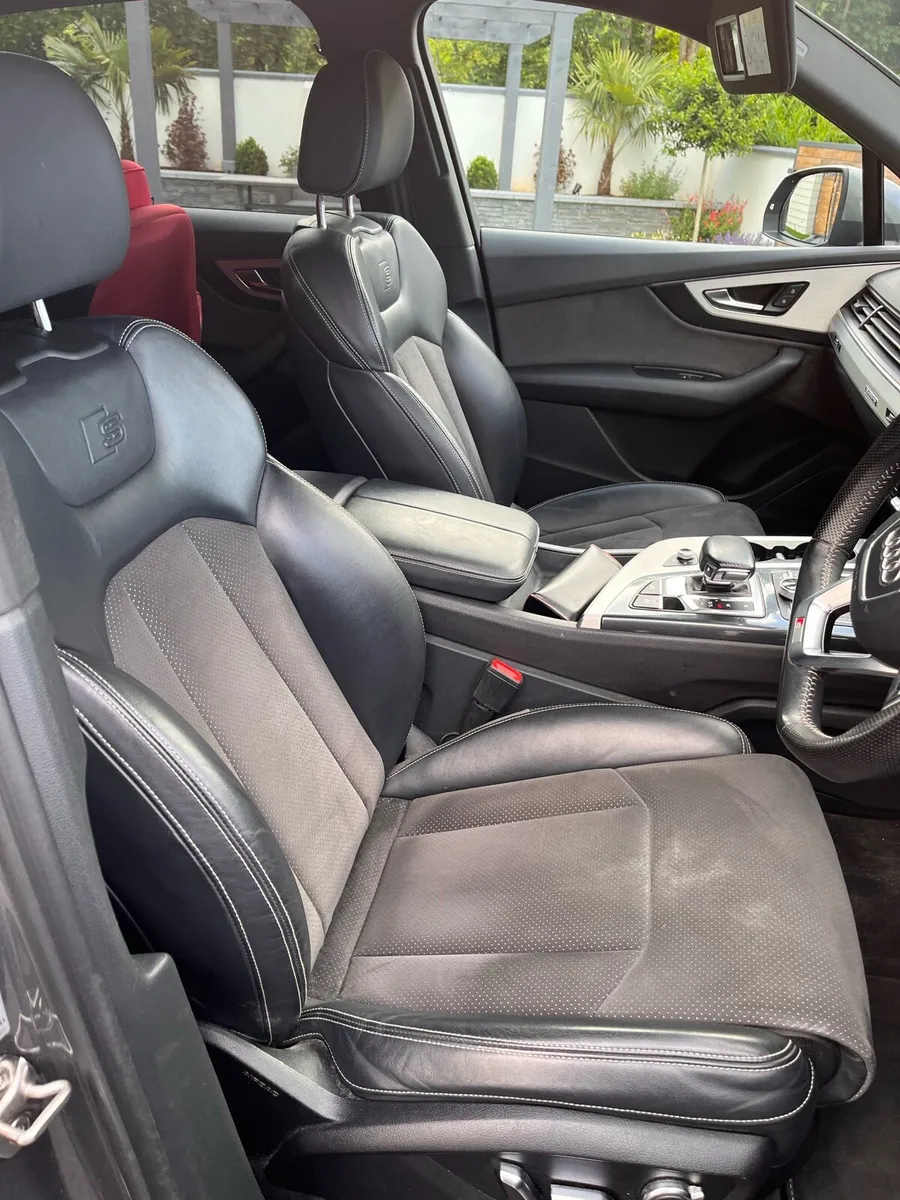 Audi Q7 TDI Quattro S-Line 7 Seater - Image 3