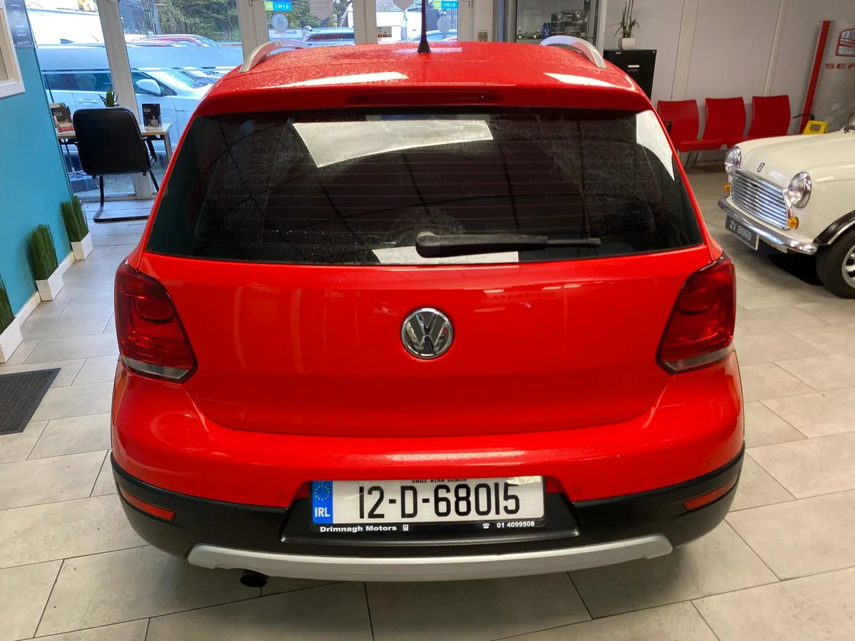 Volkswagen polo cross automatic - Image 4
