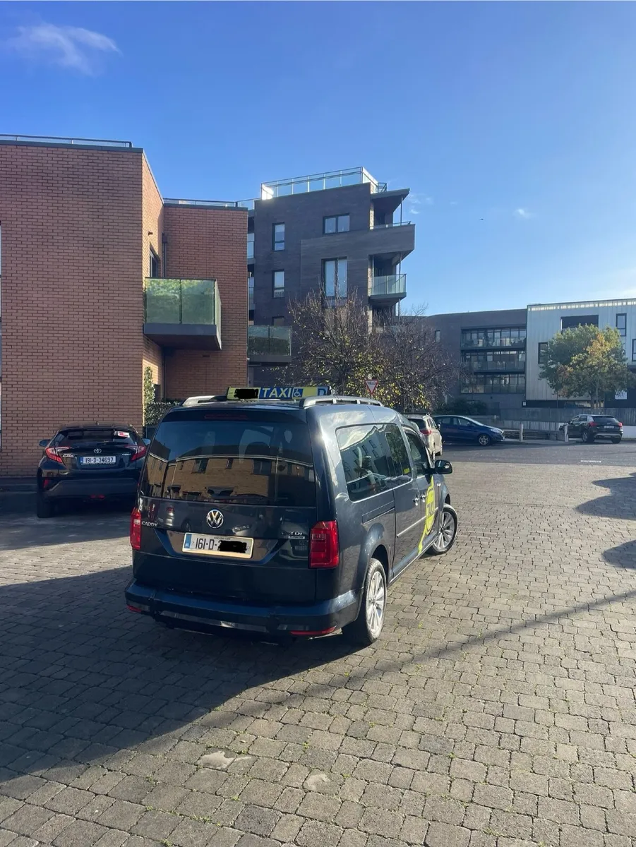 Volkswagen Caddy, Full TAXI includes WC PLATE - Image 3