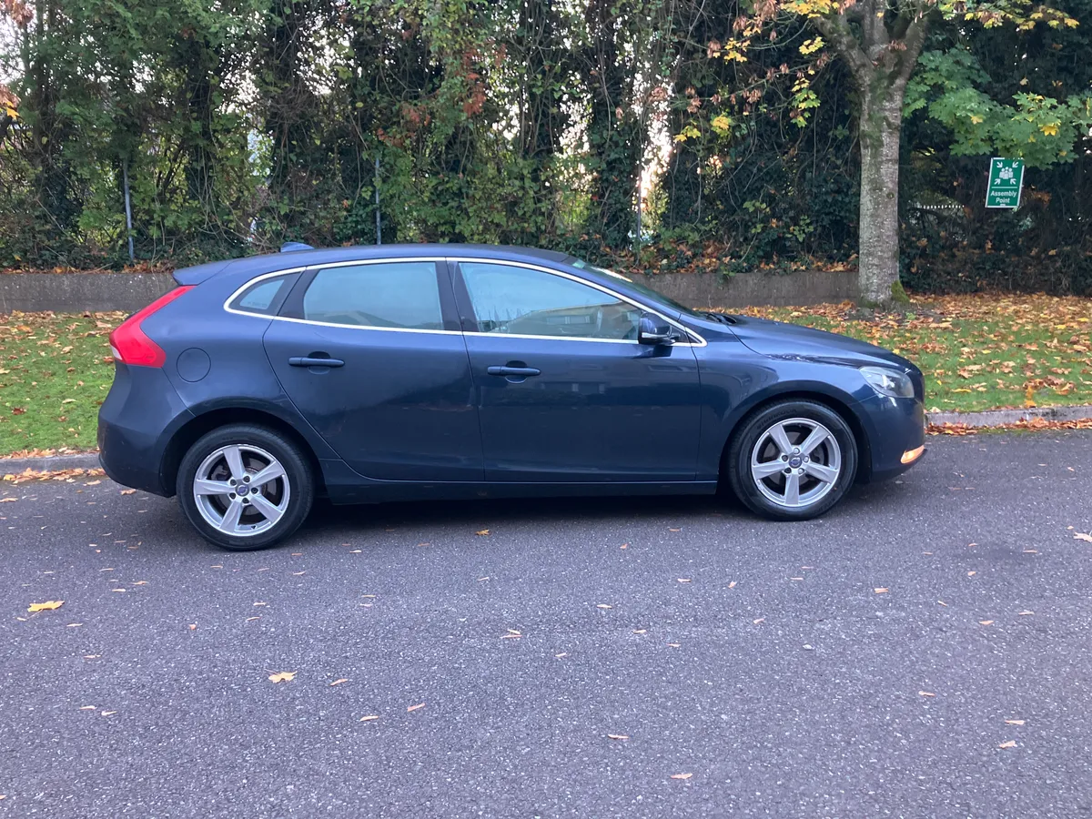 2015 VOLVO V40 1.6 DIESEL SE 087-2535286 - Image 3