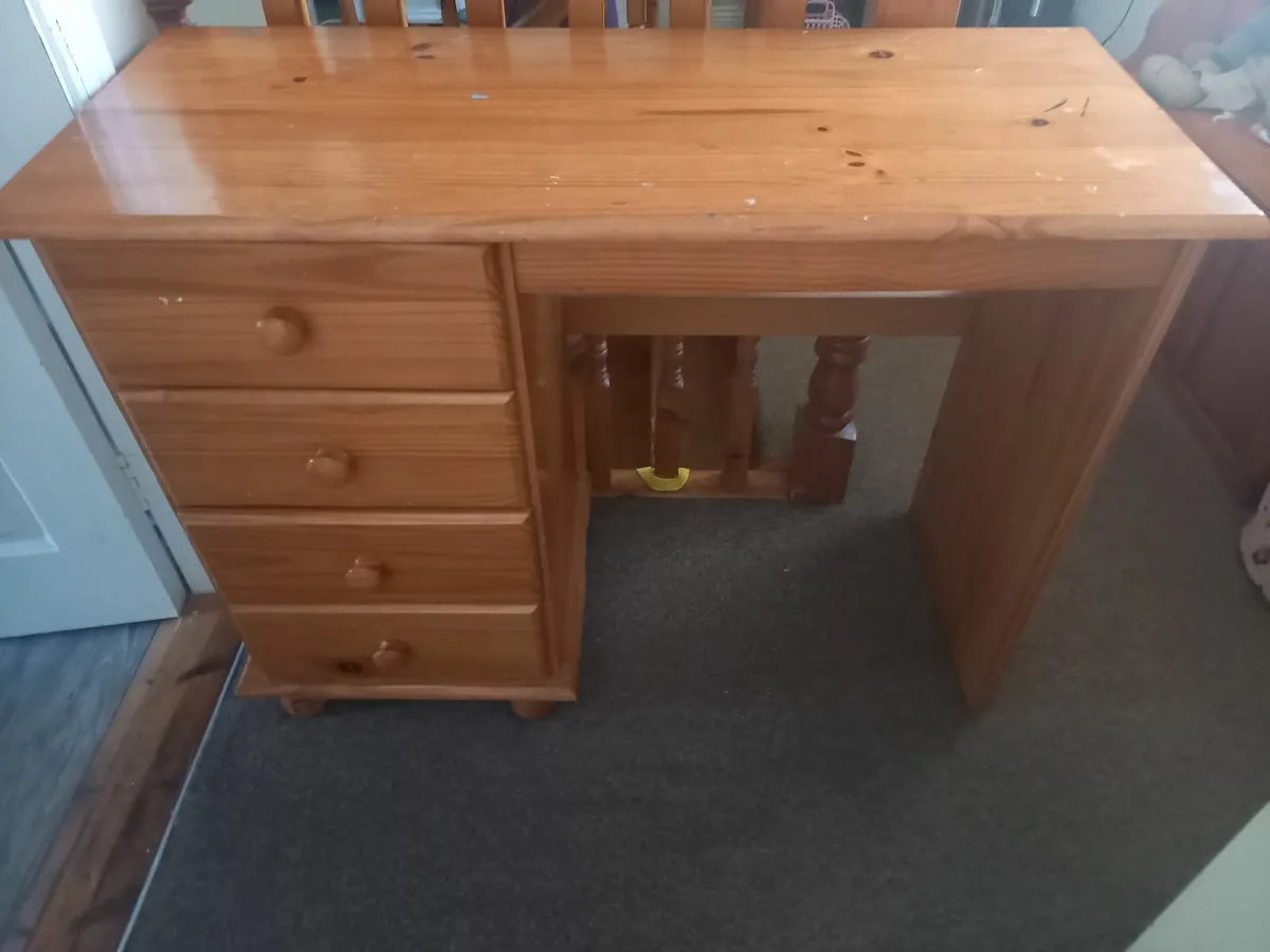 Desk - Image 1