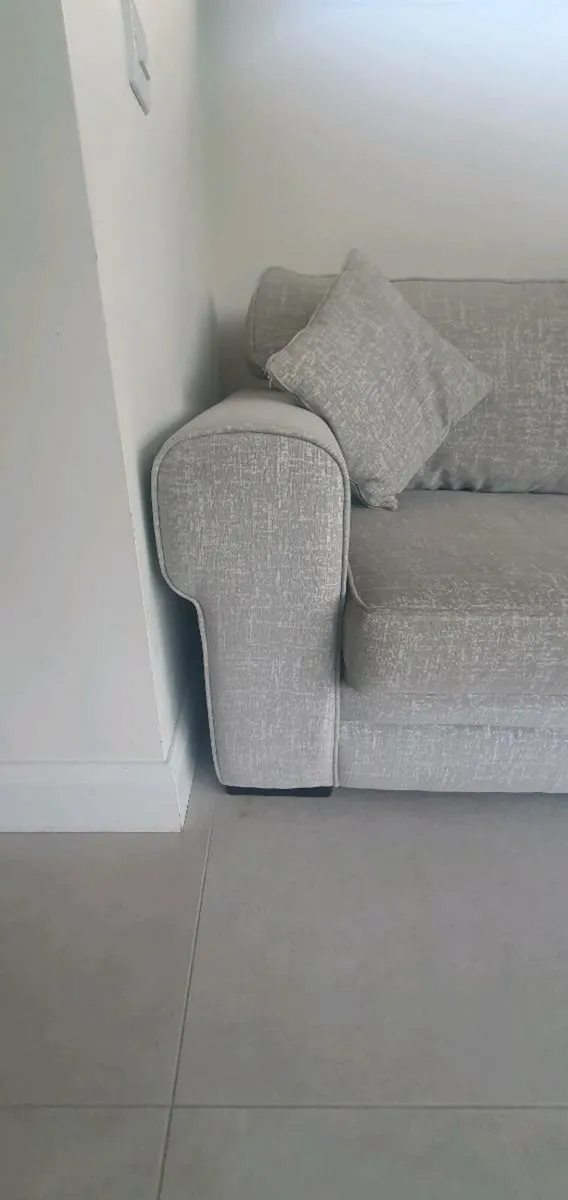 Grafton 3 Seater Couch - Image 2