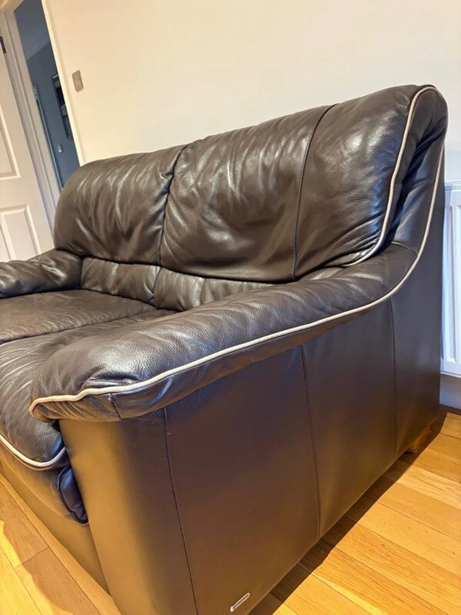 Sofa - Image 4