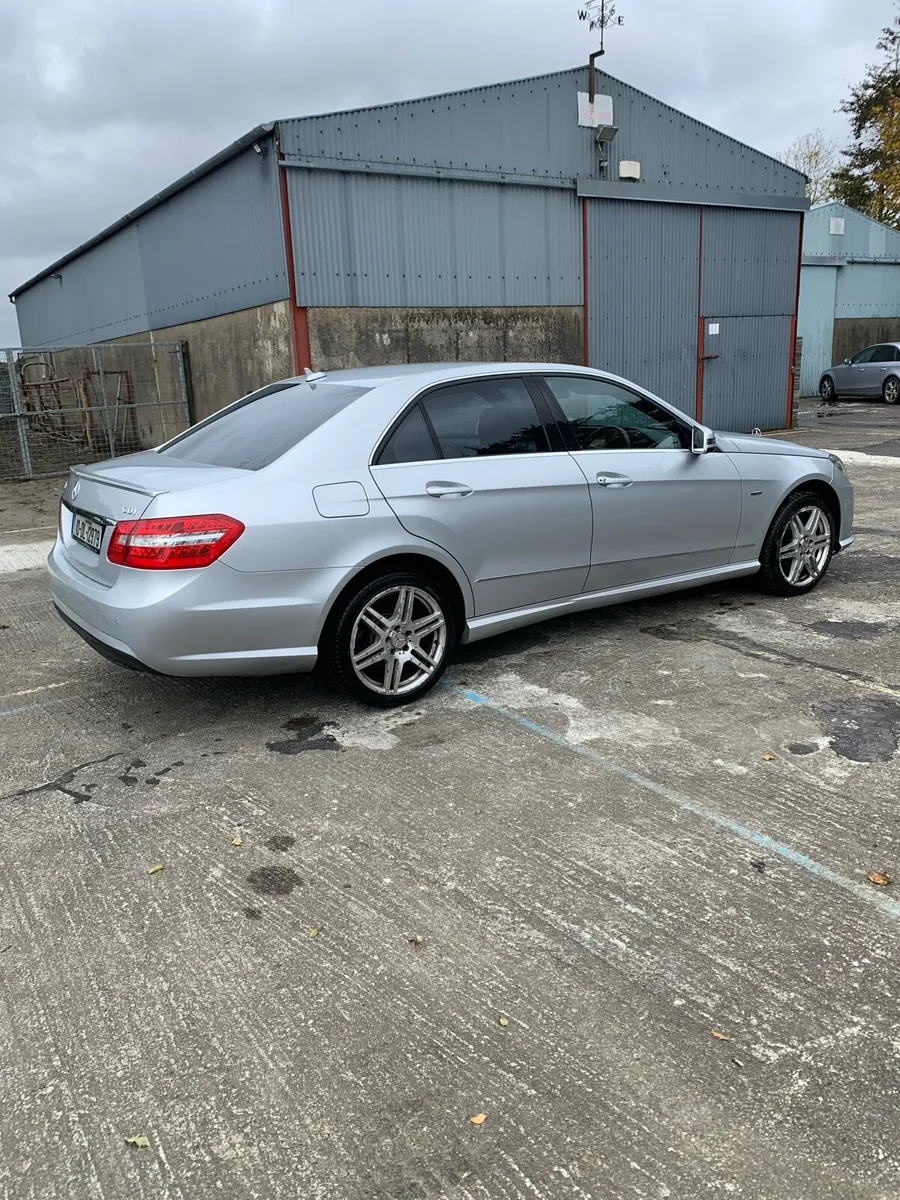 2010 Mercedes e220 AMG 2.2 Cdi 170 bhp - Image 4