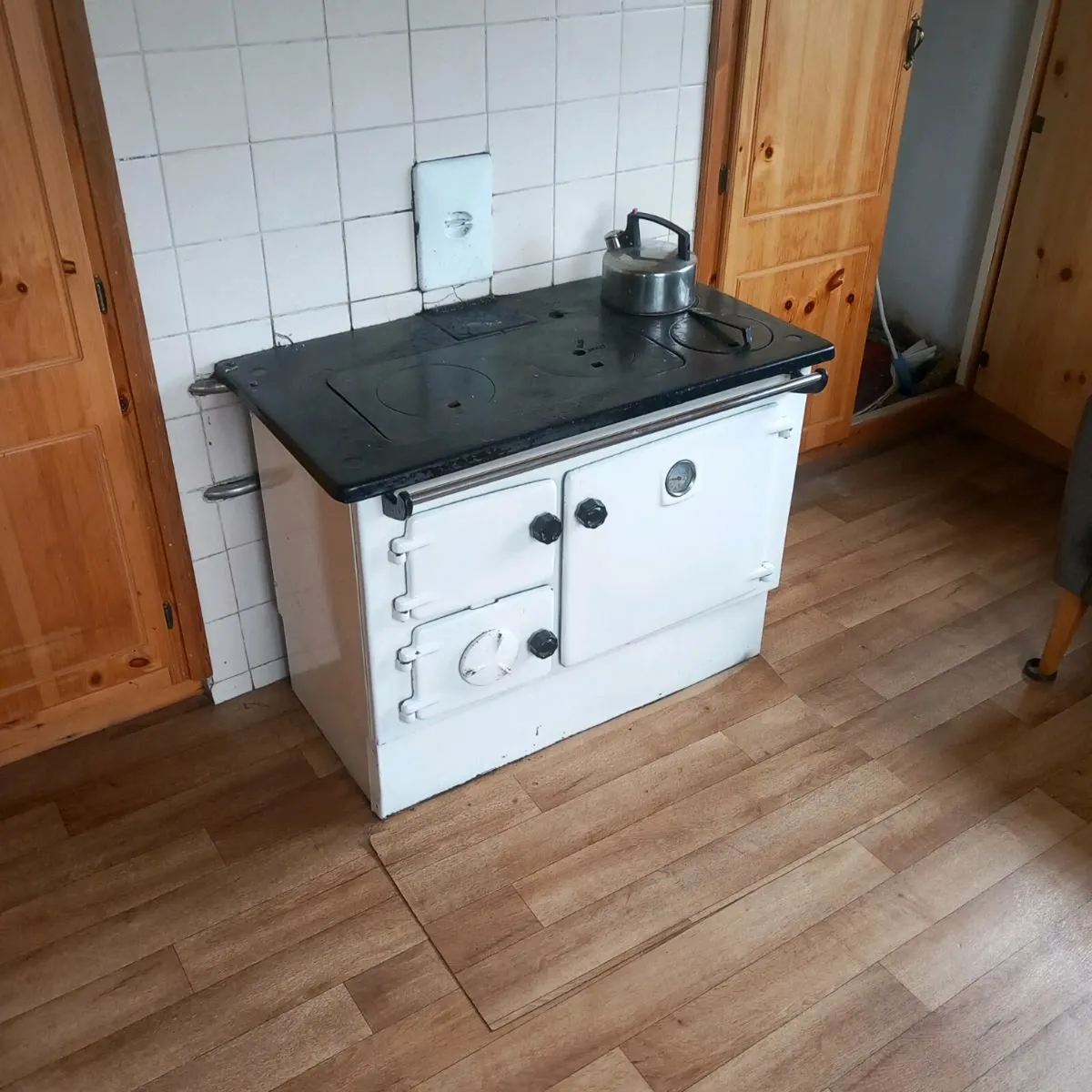 Stanley no 9 solid fuel range - Image 1