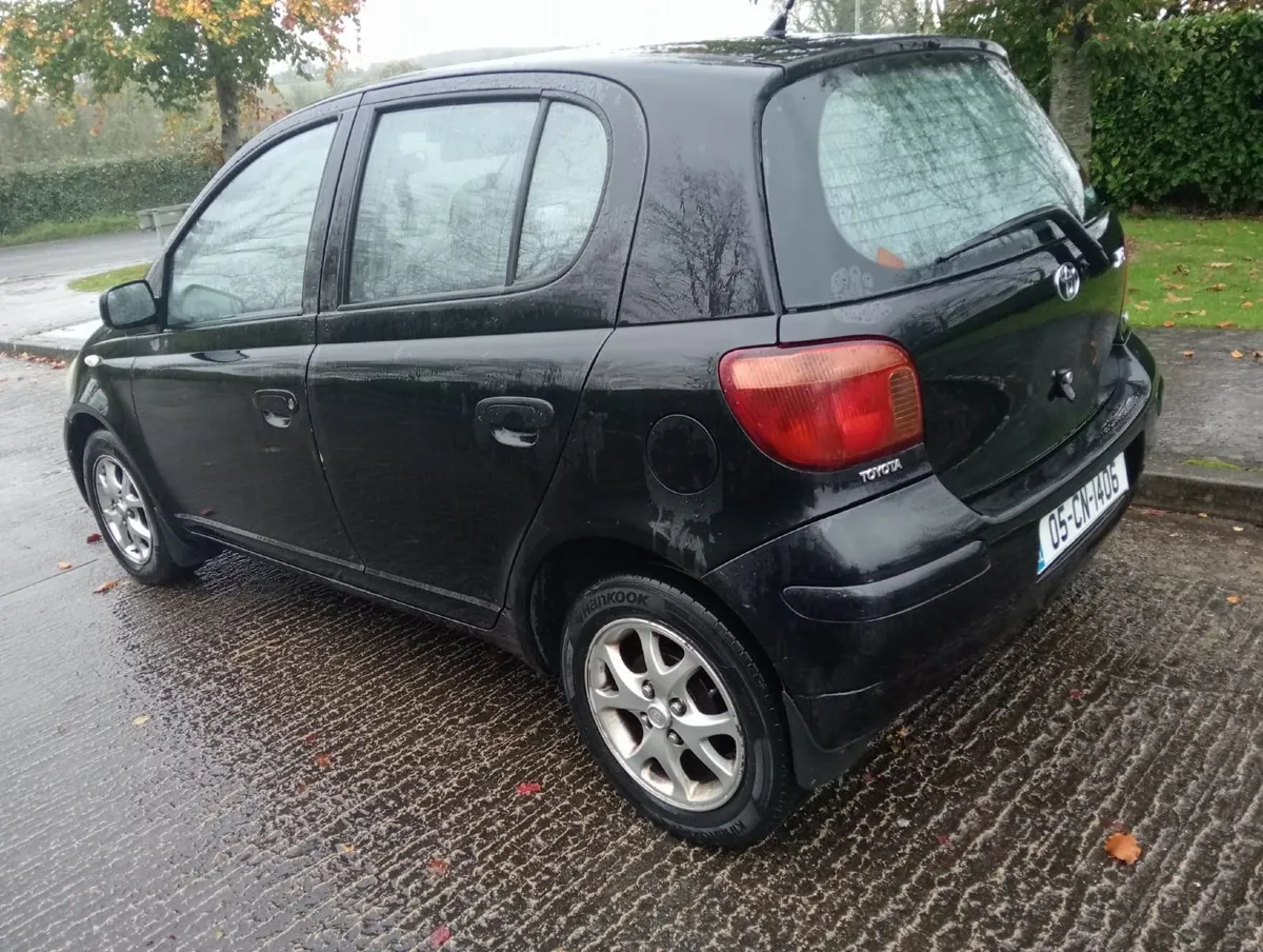 2005 Toyota Yaris  nct 03/26 tax 07/26 - Image 3