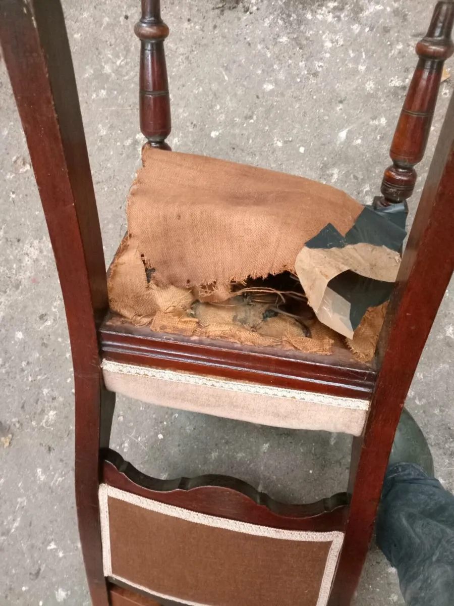 Antique chair - Image 3