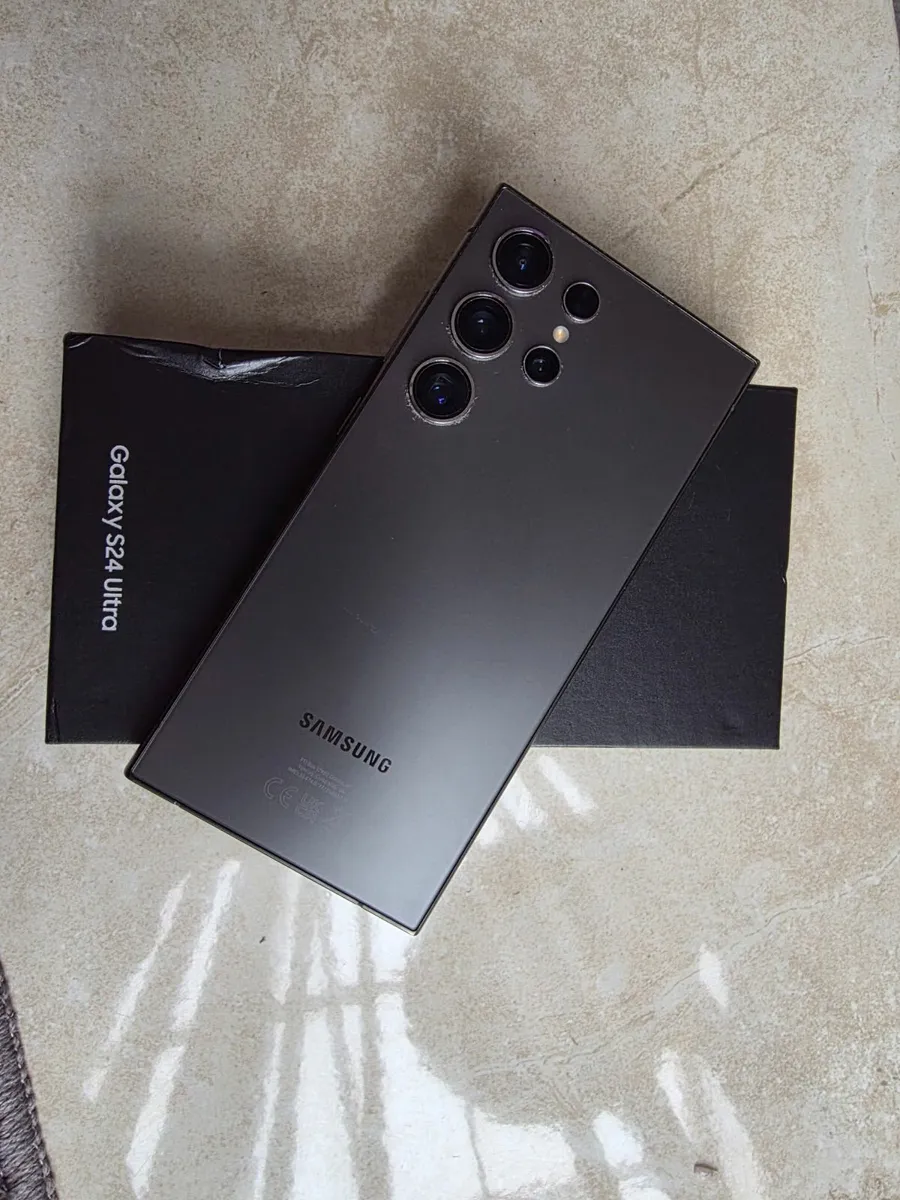 Samsung S24 Ultra 256Gb (Unlocked) - Image 1