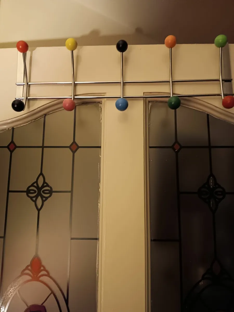 Vintage style coat hanger - Image 1