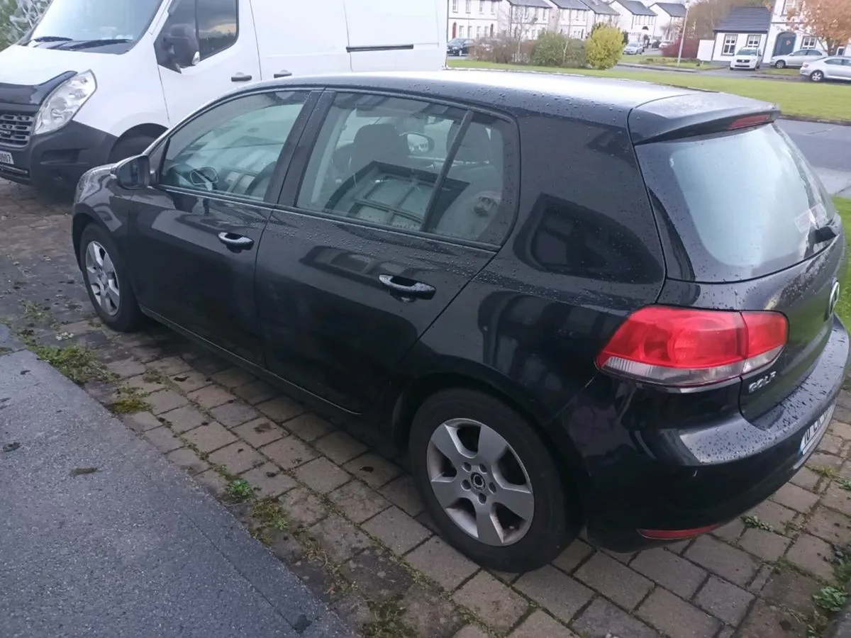 2010 volkswagen golf - Image 2