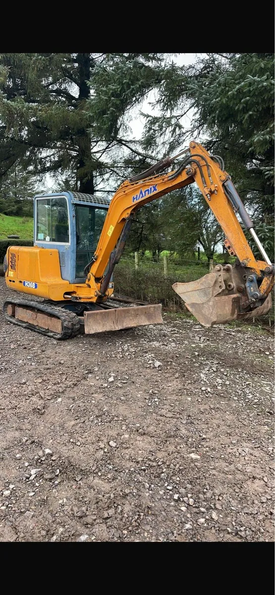 Hanix h36B digger - Image 1