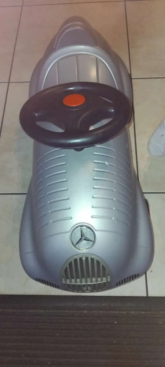 Mercedes toy car - Image 3
