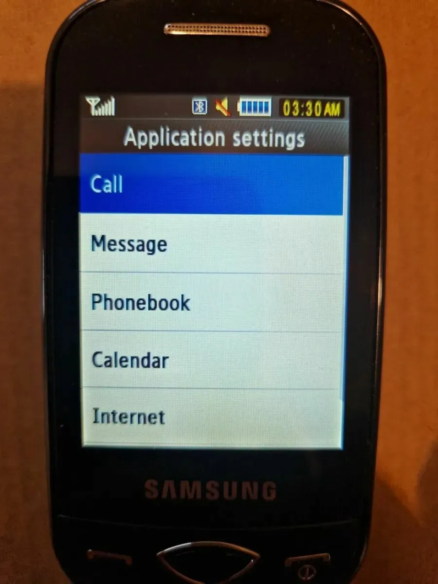Samsung Mobile Model GT-B3410 - Image 3